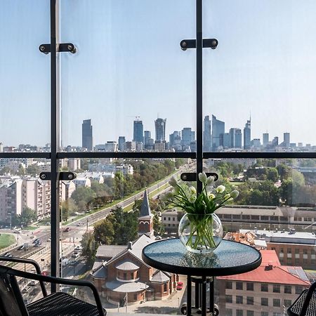 Wola Tower Deluxe Separate Bedroom With Free Garage - By Perfect Apart Warsaw Exterior photo